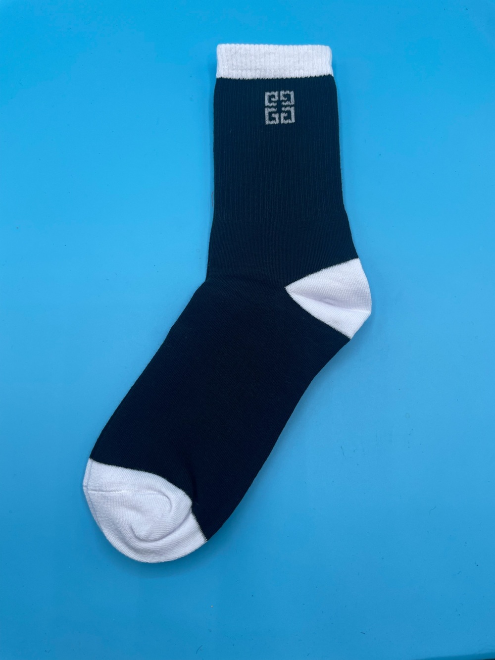 3 Pack Givenchy Black Crew Socks with White Cuff, Heel & Toe Accents - Picture 3 of 3